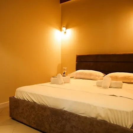 Okej Hotel *