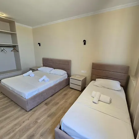 Hotell Okej Golem (Tirana)